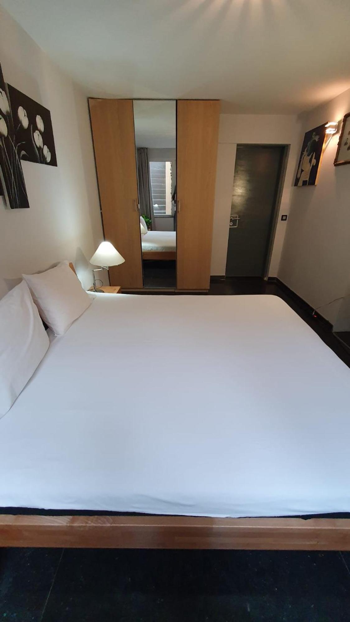 Guesthouse Marie Therese Брюксел Екстериор снимка